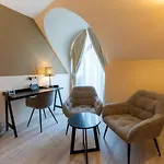 Hotel Acacia