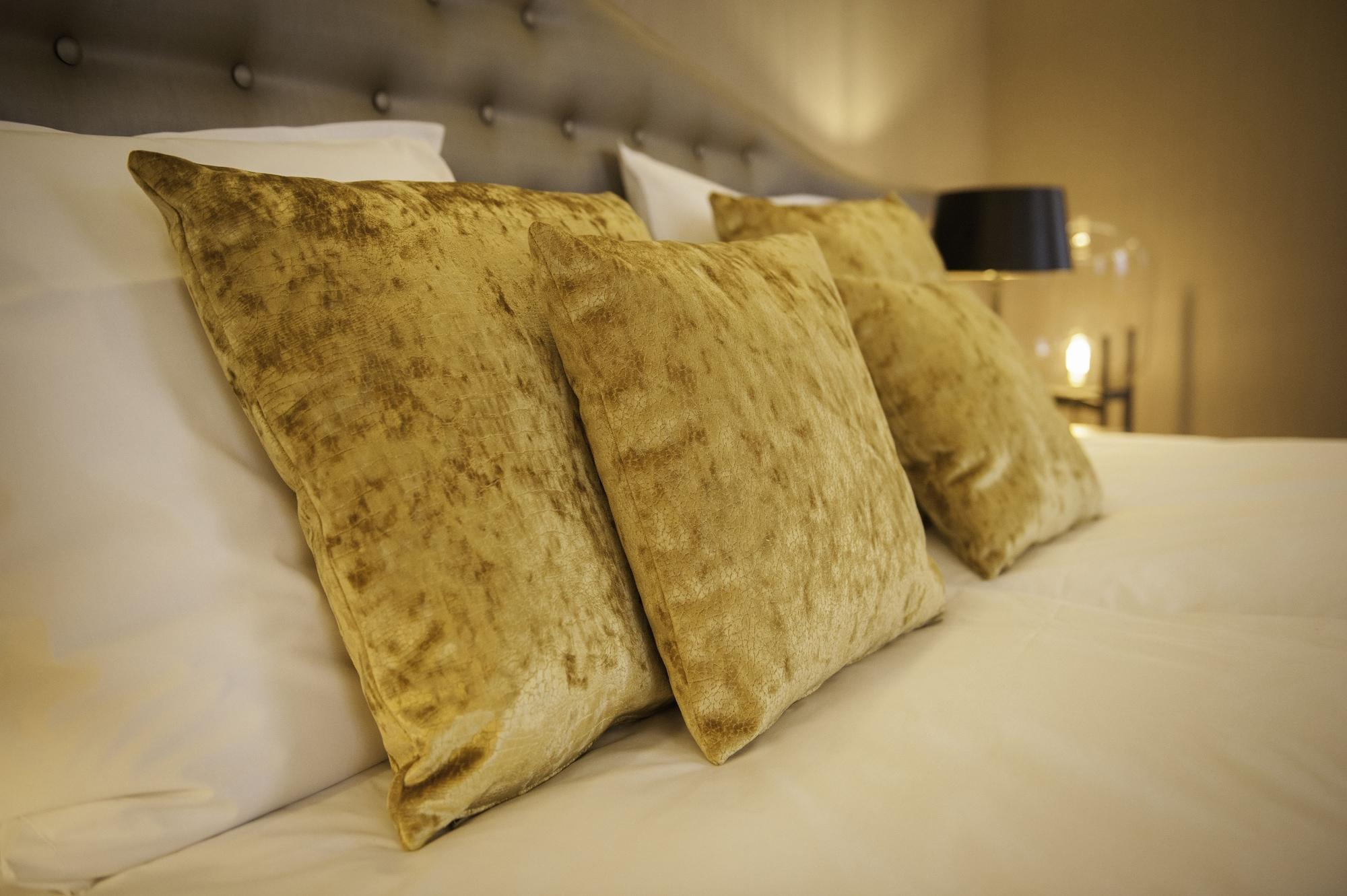 Acacia Hotel 4*