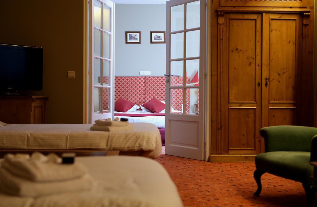 Acacia Hotel 4*